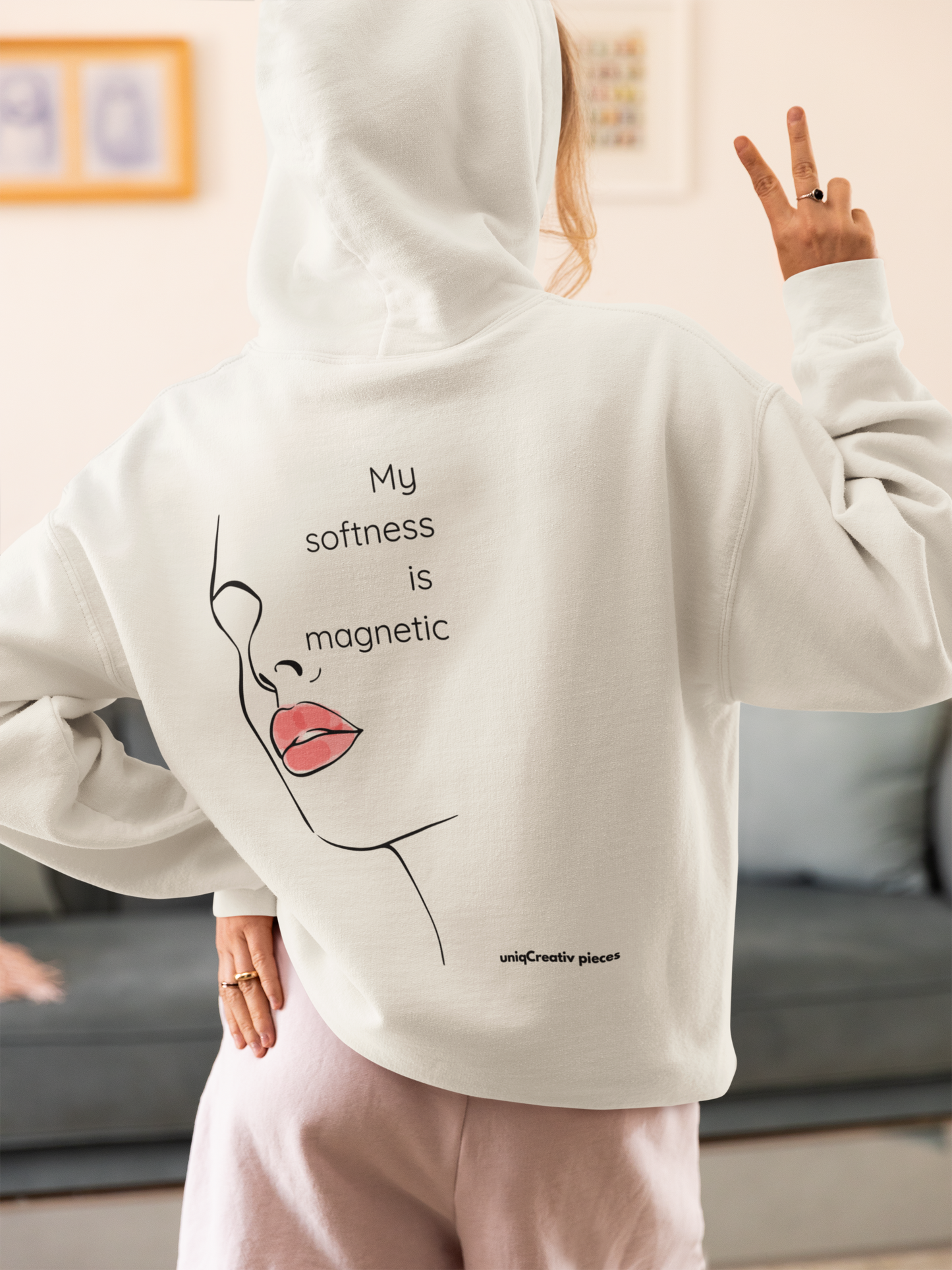 Magnetic Woman – Winter Oversized Hoodie