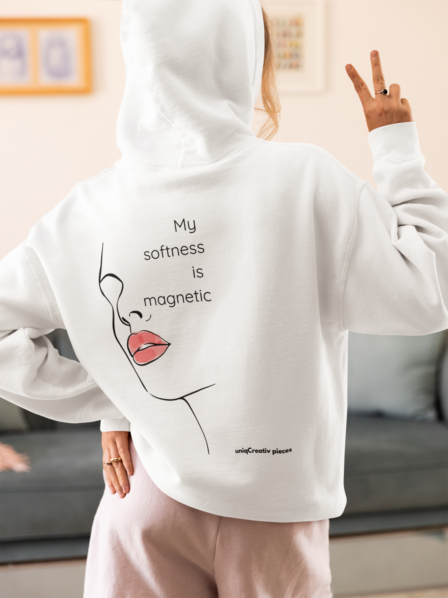 Magnetic Woman – Winter Oversized Hoodie