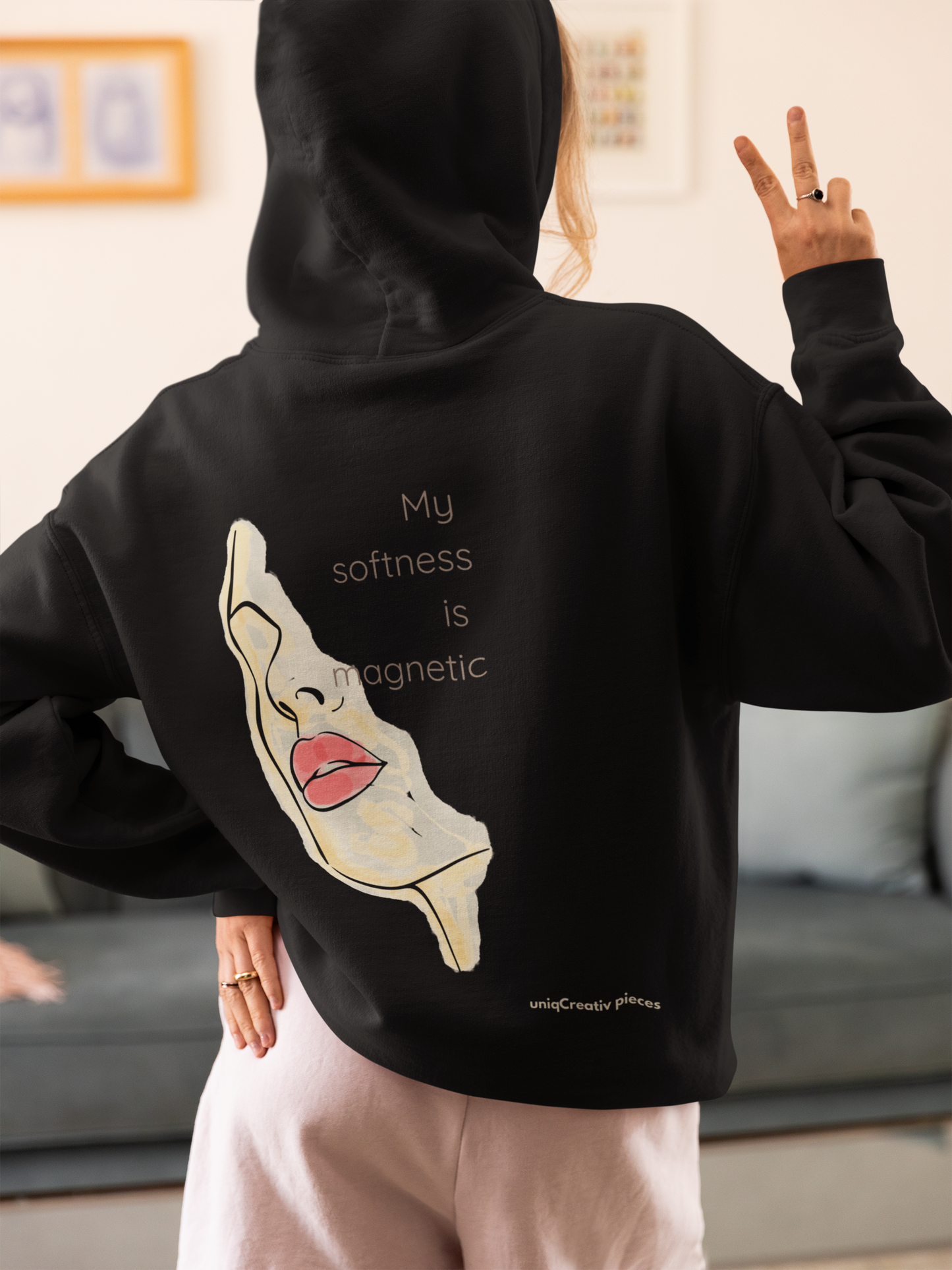 Magnetic Woman – Winter Oversized Hoodie